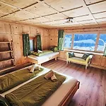 14 By Interhome *